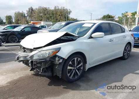 2017 Nissan Altima 2.5 Sr из США, поврежденный, VIN 1N4AL3AP3HN304971